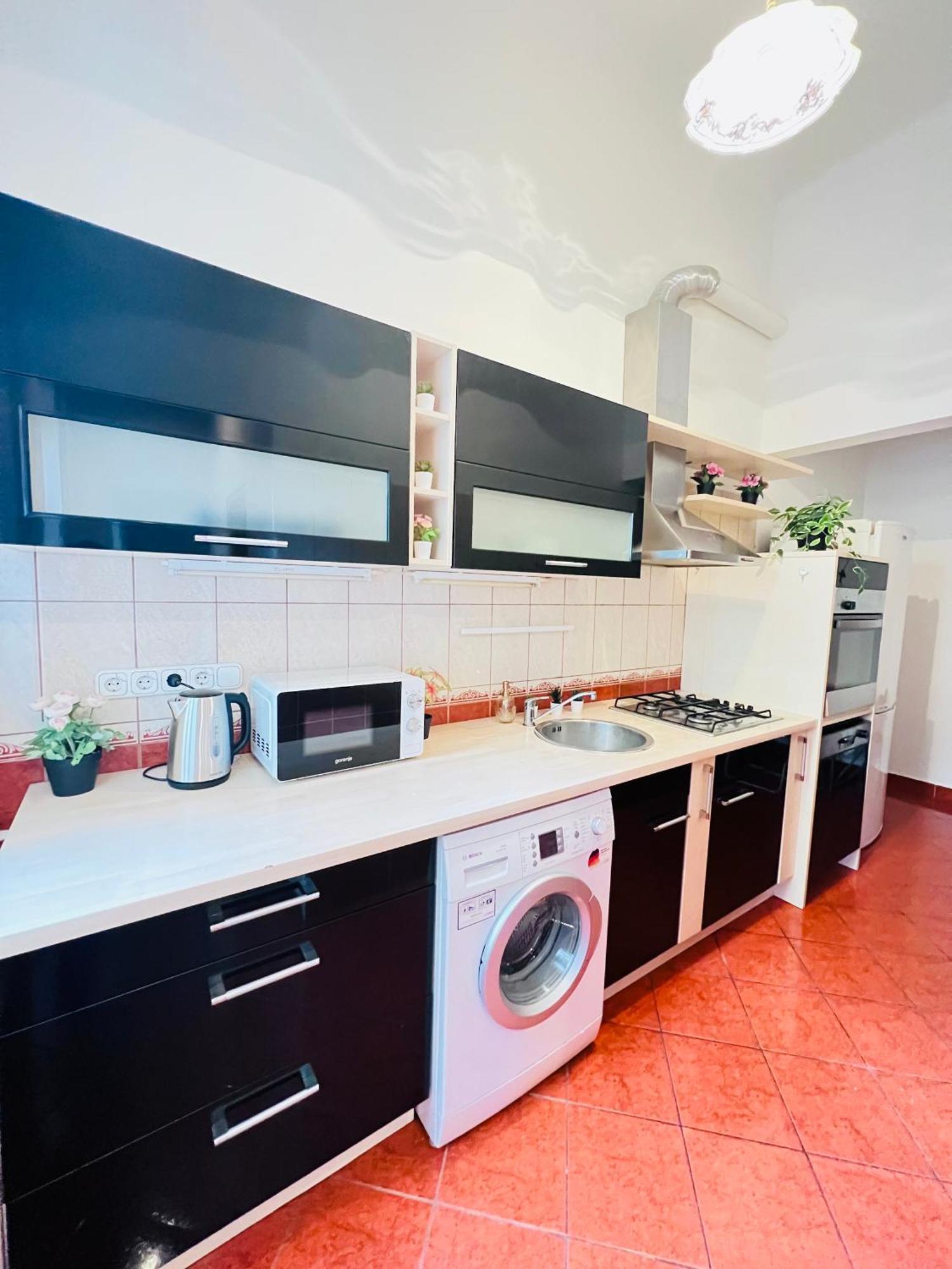 Kerepesi 3 - Opposite Keleti Station Apartment บูดาเปสต์ ภายนอก รูปภาพ