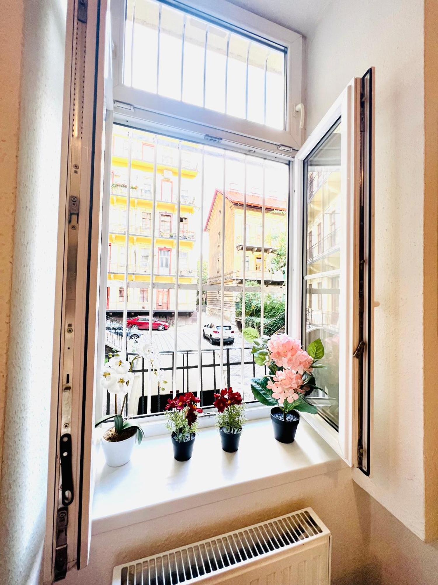 Kerepesi 3 - Opposite Keleti Station Apartment บูดาเปสต์ ภายนอก รูปภาพ